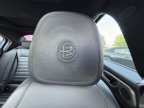 Used 2021 Alfa Romeo Giulia Ti Sport AWD/4WD image 30