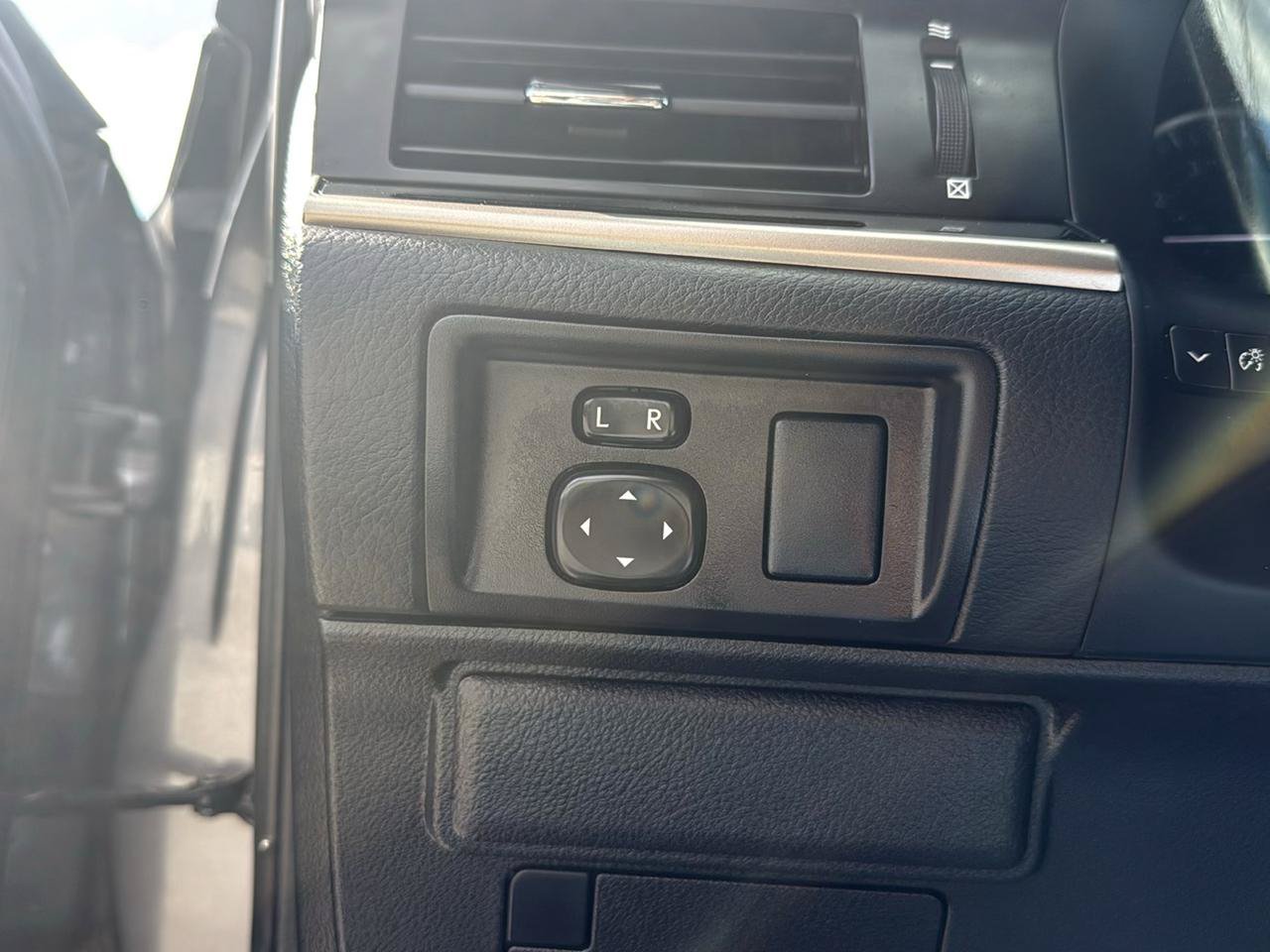 Used 2016 Lexus ES 350 w/ Accessory Package FWD image 25