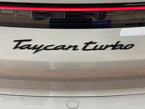 Used 2021 Porsche Taycan Turbo image 9