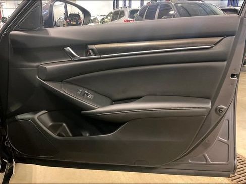 Used 2020 Honda Accord Sport image 24