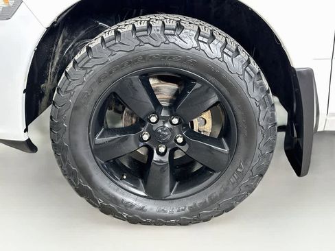 Used 2020 RAM 1500 Express w/ Wheel & Sound Group AWD/4WD image 8