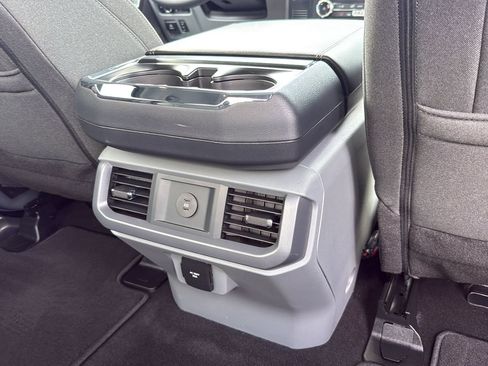 Used 2025 Ford F150 Lightning XLT AWD/4WD image 27