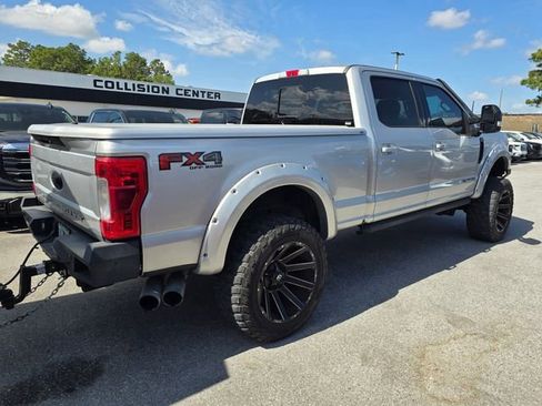 Used 2019 Ford F250 Lariat w/ Lariat Ultimate Package AWD/4WD image 2