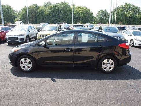 Used 2016 Kia Forte LX FWD image 3