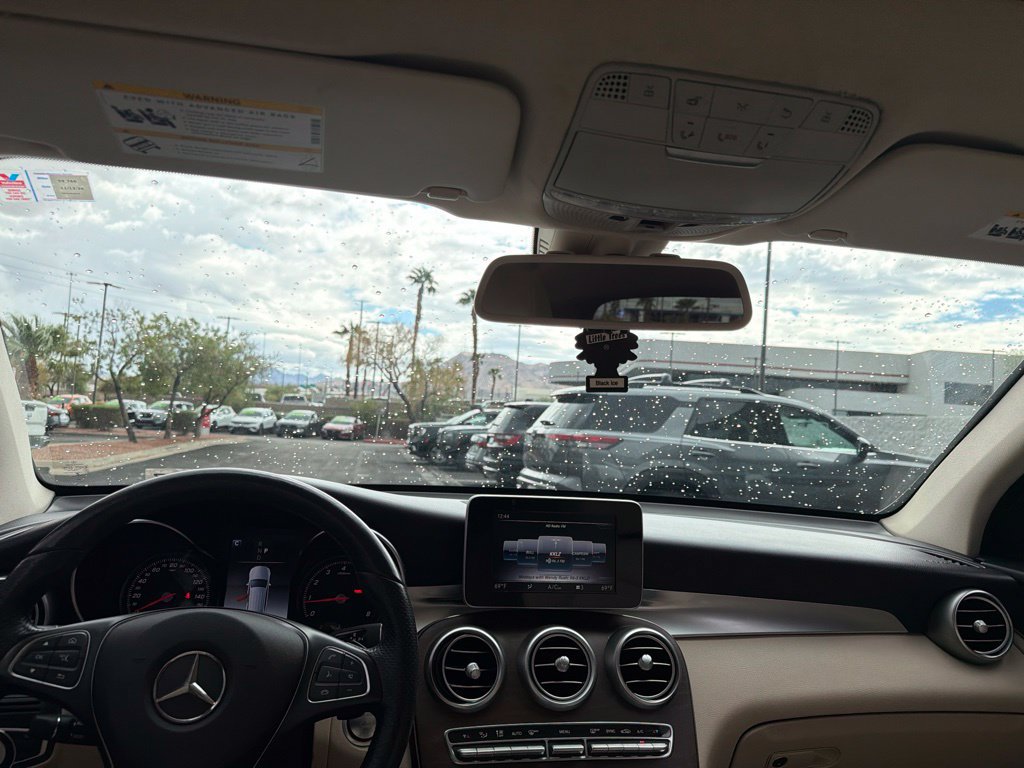 Used 2019 Mercedes-Benz GLC 300 image 9