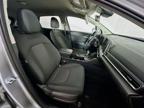 Used 2024 Kia Sportage LX image 29