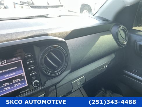 Used 2022 Toyota Tacoma SR w/ SR Convenience Package RWD image 24