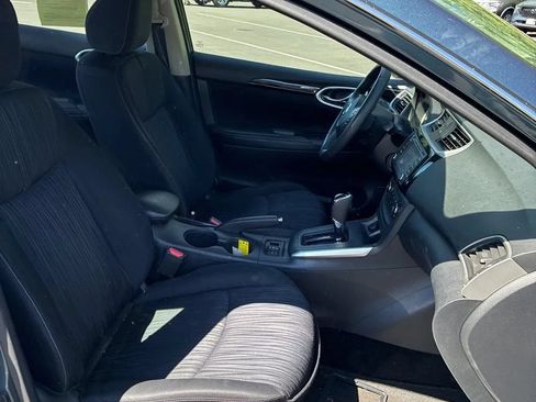 Used 2016 Nissan Sentra SV w/ Driver's Assist Package FWD image 5