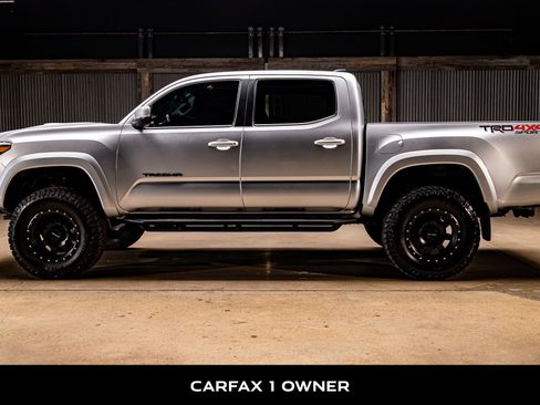 Used 2023 Toyota Tacoma TRD Sport image 5