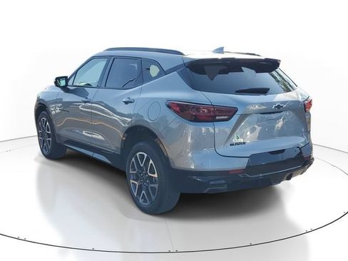 Certified 2024 Chevrolet Blazer RS FWD image 3