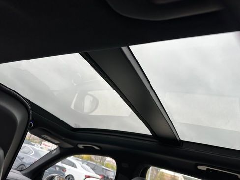 Used 2025 Mercedes-Benz GLC 43 AMG 4MATIC image 16