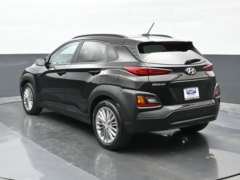 Used 2020 Hyundai Kona SEL FWD image 2