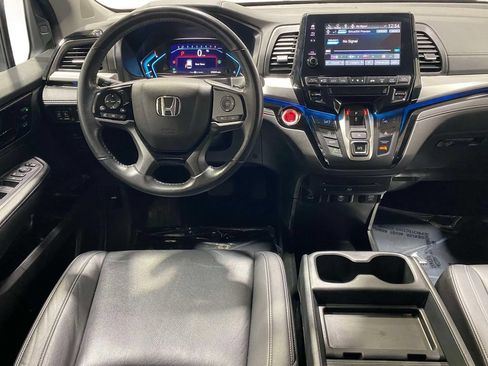 Used 2023 Honda Odyssey Touring image 11