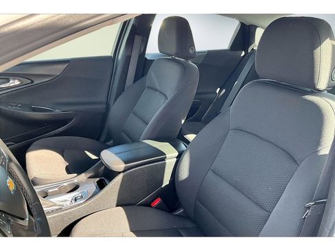 Used 2024 Chevrolet Malibu LT w/ Sport Edition image 18