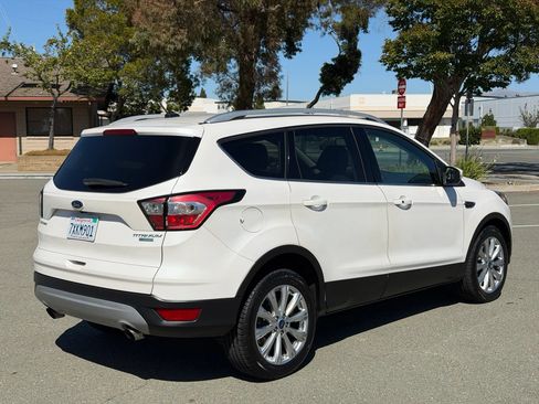 Used 2017 Ford Escape Titanium FWD image 10