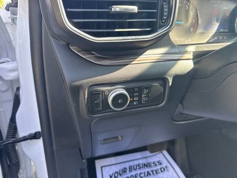 Certified 2023 Ford Explorer Limited w/ Equipment Group 301A AWD/4WD image 8