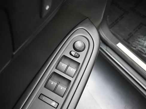 Used 2015 GMC Acadia SLT AWD/4WD image 19