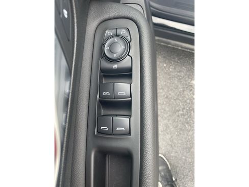 Used 2022 GMC Terrain SLE w/ Driver Convenience Package FWD image 13