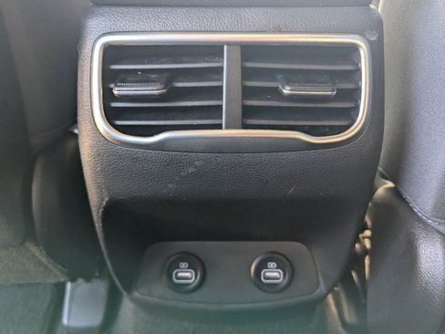 Used 2021 Hyundai Santa Fe SE AWD/4WD image 24