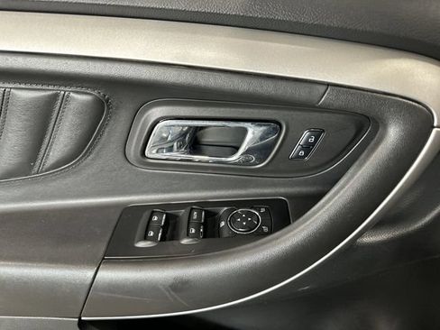 Used 2016 Ford Taurus SEL w/ Equipment Group 201A FWD image 19