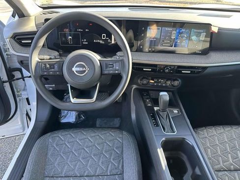 New 2026 Nissan Kicks SV image 17