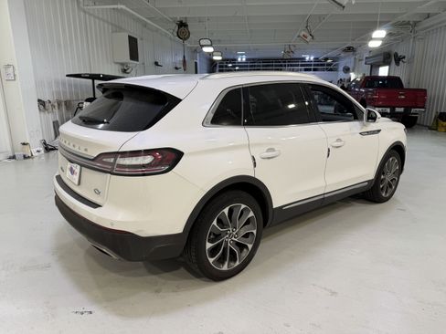 Used 2023 Lincoln Nautilus Reserve w/ Luxury Package FWD image 5