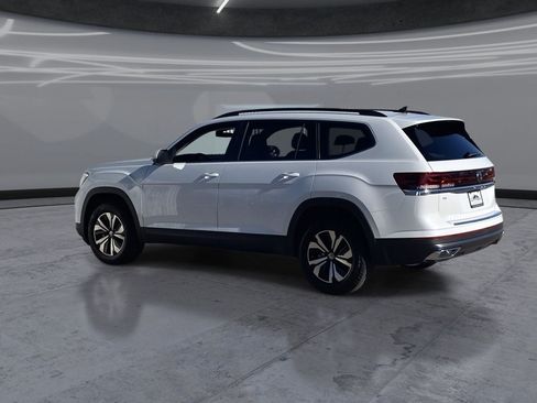 New 2026 Volkswagen Atlas SE FWD image 4