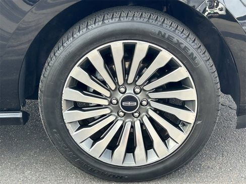 Used 2019 Lincoln Navigator Reserve image 9