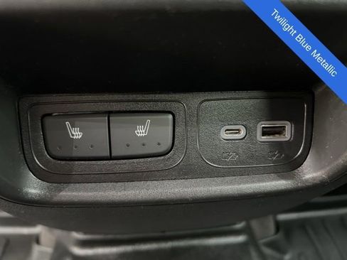 Used 2022 Cadillac XT4 Premium Luxury w/ Enhanced Visibility Package AWD/4WD image 22