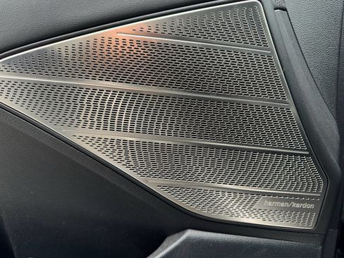 Used 2020 Hyundai Palisade Limited image 24