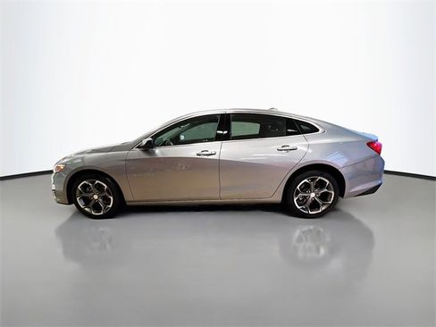 Used 2024 Chevrolet Malibu LT image 3