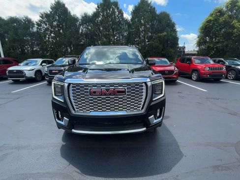 Used 2023 GMC Yukon XL Denali w/ LPO, Floor Liner Package AWD/4WD image 2