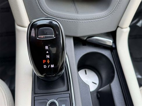 Used 2020 Cadillac XT6 Premium Luxury image 27