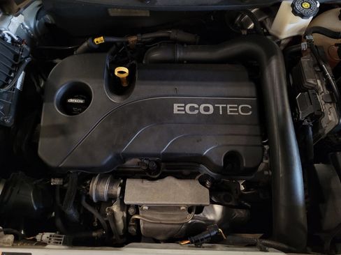 Used 2019 Chevrolet Equinox LT FWD image 30