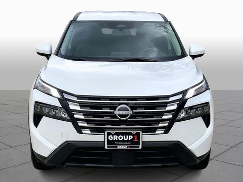 Used 2024 Nissan Rogue SV AWD/4WD image 6