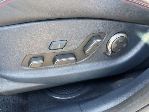 Used 2024 Genesis GV70 2.5T w/ Sport Prestige Package image 22