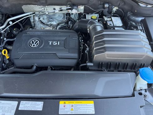 Used 2022 Volkswagen Atlas Cross Sport SE w/ Black Wheel Package FWD image 20