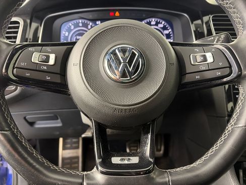 Used 2018 Volkswagen Golf R 4-Door AWD/4WD image 16