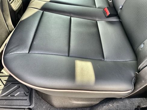 New 2026 GMC Canyon Denali image 17