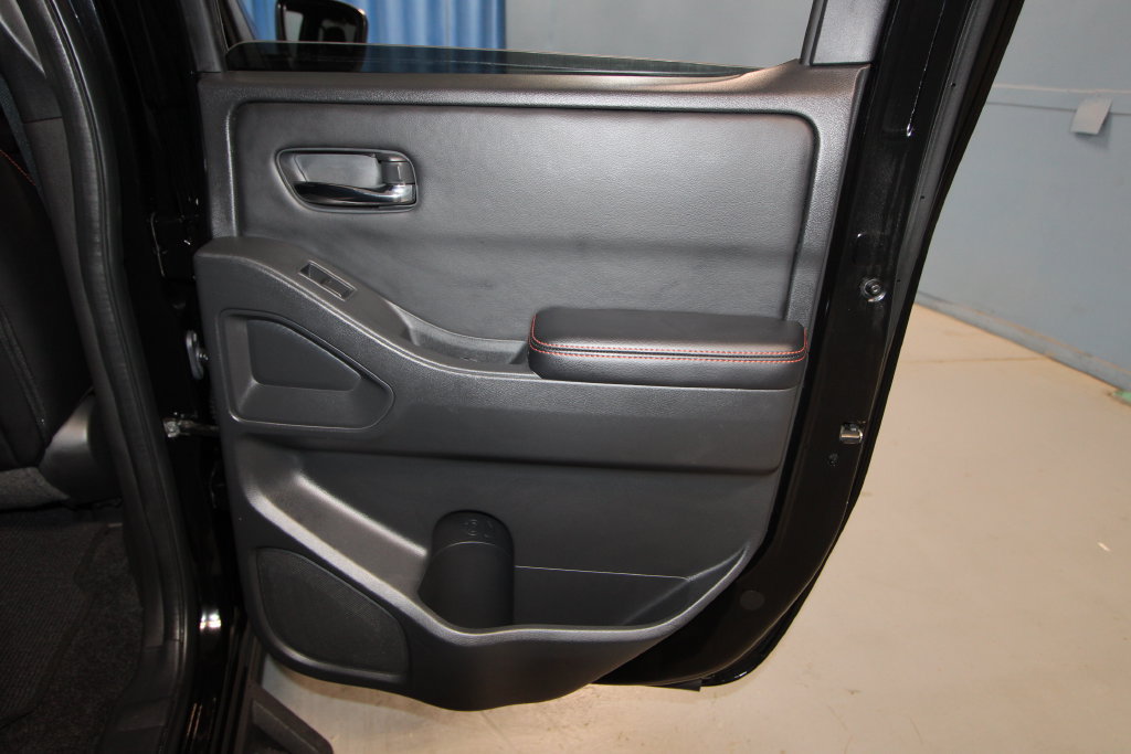 Used 2025 Nissan Frontier PRO-4X w/ Pro Premium Package AWD/4WD image 27