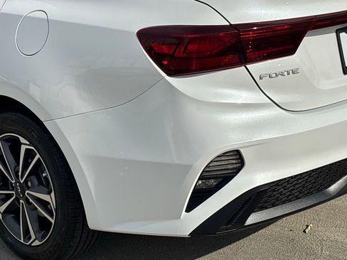 Used 2023 Kia Forte LXS image 6