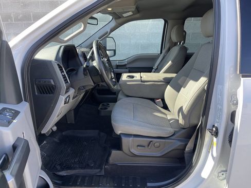 Used 2019 Ford F150 XLT w/ Equipment Group 302A Luxury AWD/4WD image 11