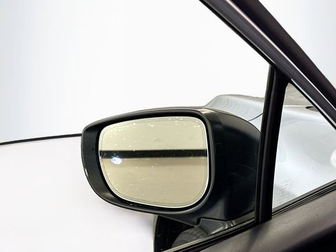 Used 2024 Subaru Crosstrek 2.0i Premium w/ Crosstrek Mirror Package image 16