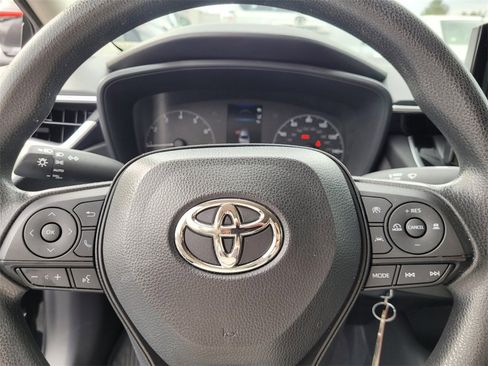 Certified 2023 Toyota Corolla LE image 20