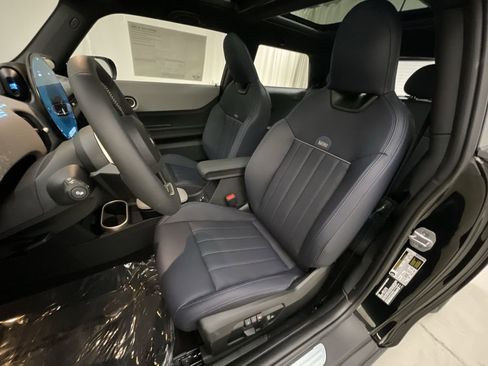 Certified 2025 MINI Cooper S image 12