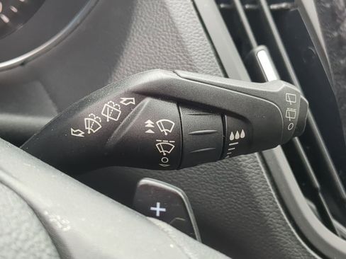 Used 2018 Ford Escape Titanium image 30