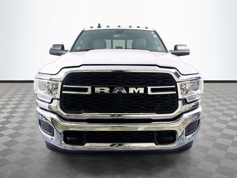 Used 2022 RAM 3500 Tradesman AWD/4WD image 2