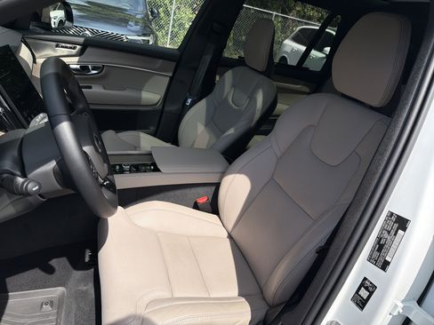 Used 2026 Volvo XC90 B6 Ultra w/ Protection Package Premier AWD/4WD image 16