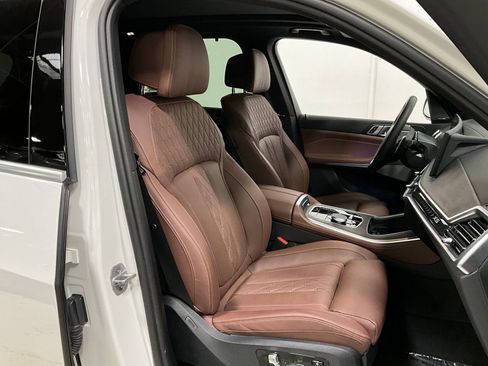 Used 2025 BMW X5 xDrive40i image 7