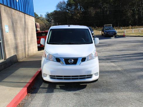 Used 2017 Nissan NV200 SV w/ Technology Package image 2